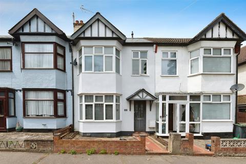 3 bedroom terraced house for sale, Inverness Avenue, Westcliff-on-Sea SS0