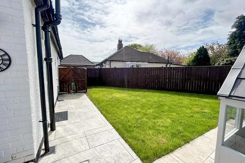 2 bedroom semi-detached bungalow for sale, Broadgate Gardens, Linthorpe, Middlesbrough, TS5 5LR