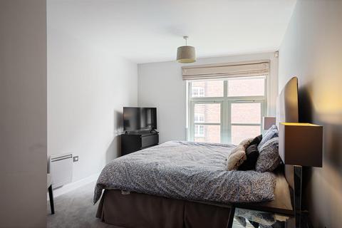 3 bedroom apartment for sale, Dixons Yard, Off Walmgate, York, YO1 9SX