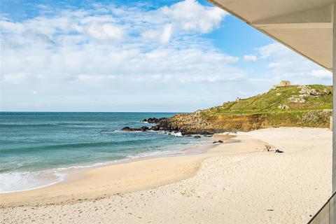 10 Barnaloft, St Ives, TR26 1NJ