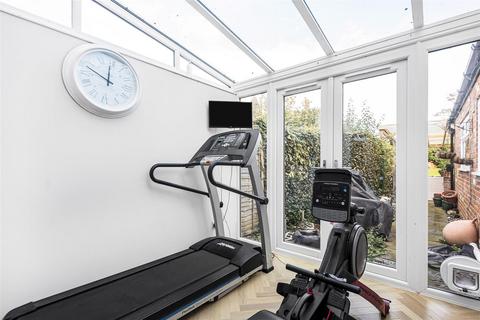 18 Crescent Road, Tilehurst, Reading, RG31 5AH