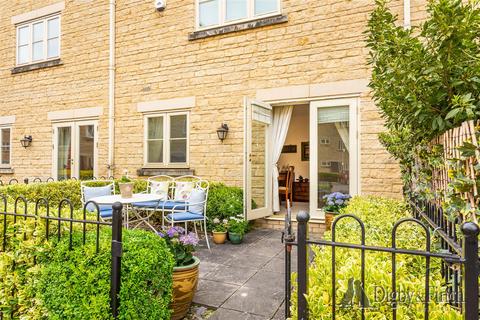 8 Albert Road, Stamford, PE9 2EA