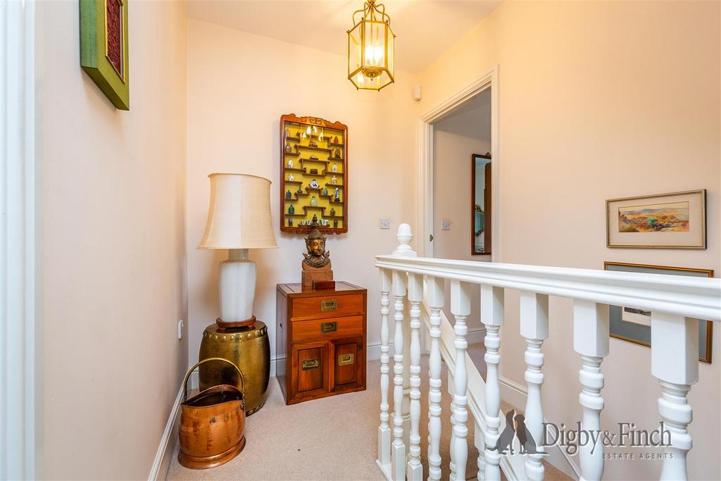 8 Albert Road, Stamford, PE9 2 EA-25.jpg
