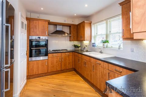 8 Albert Road, Stamford, PE9 2EA
