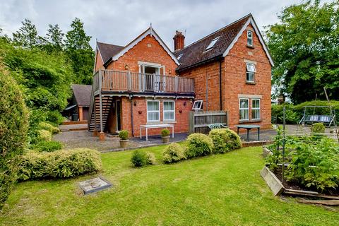 Blackmore Lodge Blackmore End, Hanley Swan, Worcester, WR8 0EE