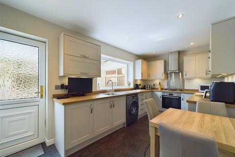 4 Beacon Road, Bridlington, YO16 6UT