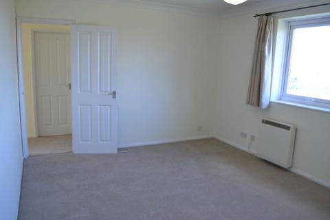 2 bedroom maisonette to rent, Alfred Road, Farnham GU9