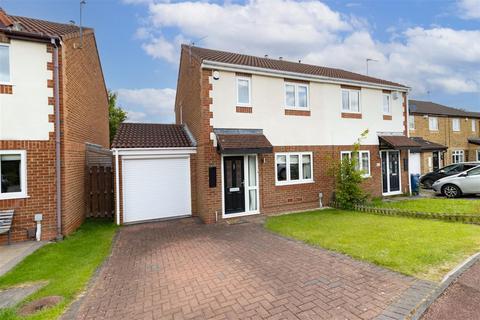 3 bedroom semi-detached house for sale, Garstin Close, Newcastle Upon Tyne