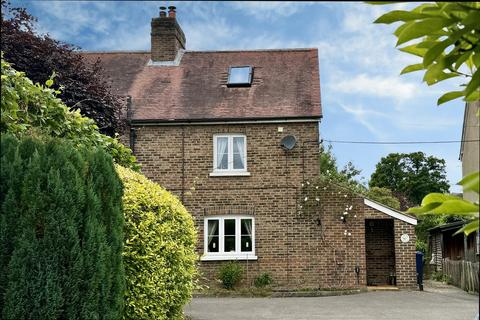 3 bedroom semi-detached house for sale, Chiddingfold - *No Onward Chain*