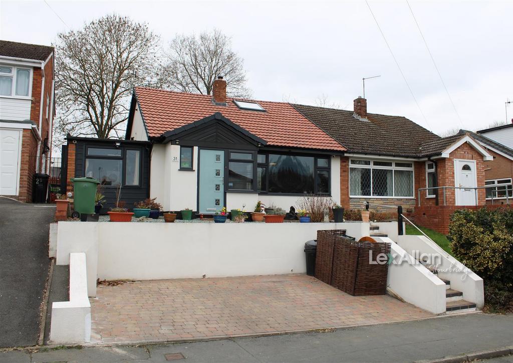 Sandhurst Road, Kingswinford 2 bed semidetached bungalow for sale £