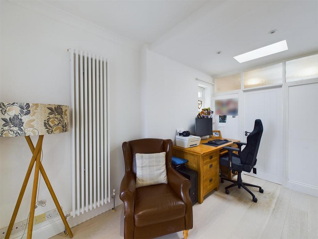 Hallway Office