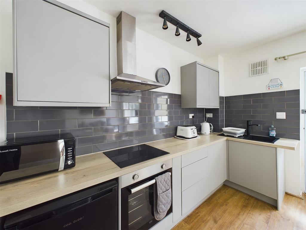 3 B Kitchen