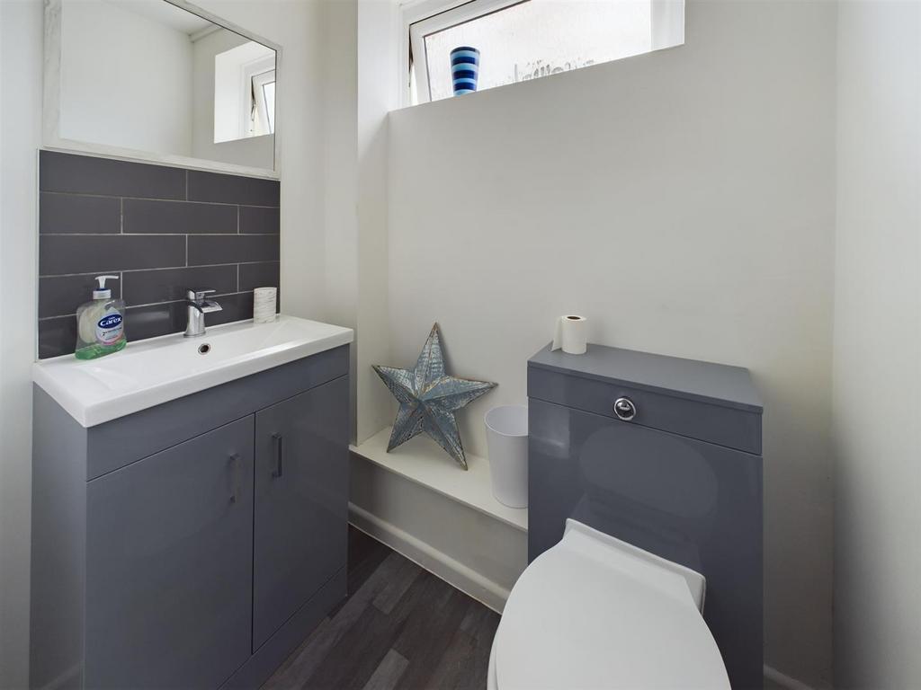 3 B Shower Room