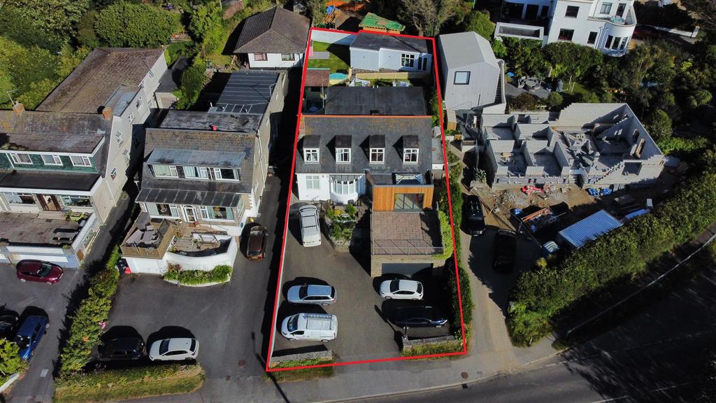 Stones Throw Plot