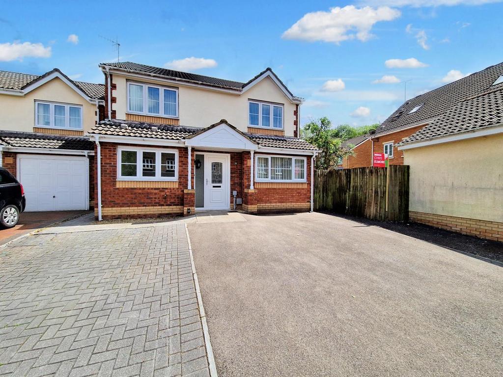 Maes Dewi Pritchard, Brackla, Bridgend 4 bed detached house for sale