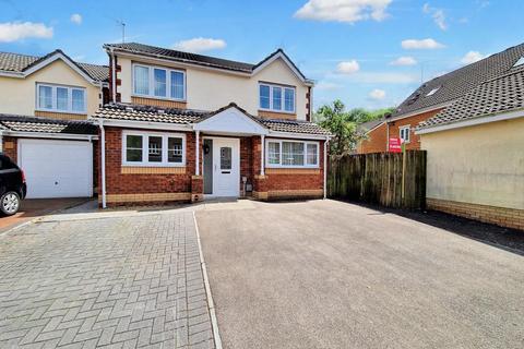 4 bedroom detached house for sale, Maes Dewi Pritchard, Brackla, Bridgend