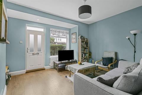 16 Oliver Road, Sutton, SM1 4QF
