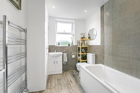 16 Oliver Road, Sutton, SM1 4QF