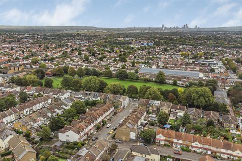 16 Oliver Road, Sutton, SM1 4QF