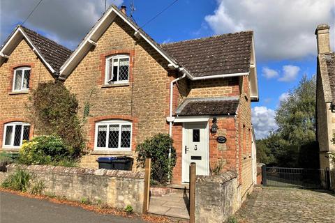 2 bedroom semi-detached house to rent, Bremhill, Calne