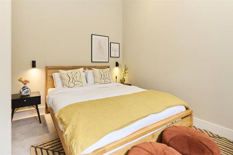 244a Brixton Hill, London, SW2 1HF