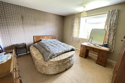 Amberley Bugmore Lane, East Grimstead, Salisbury, SP5 3SA