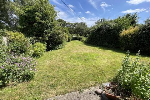 Amberley Bugmore Lane, East Grimstead, Salisbury, SP5 3SA