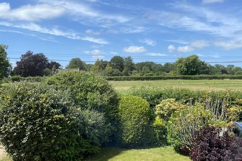 Amberley Bugmore Lane, East Grimstead, Salisbury, SP5 3SA