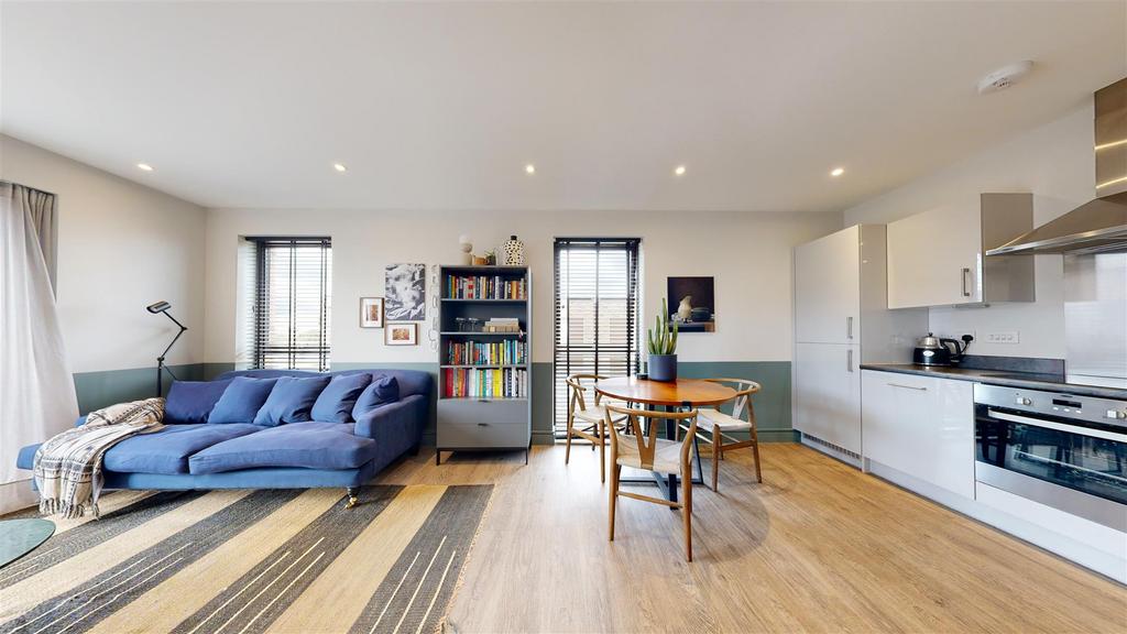 Waterfront-Heights-living dining.jpg