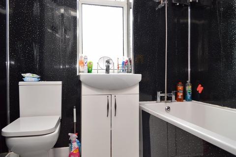7 Ralstone Avenue, Oldham, OL8 1LY