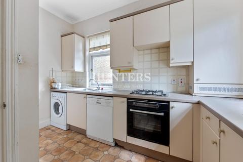 1 bedroom apartment for sale, Eton Avenue, London