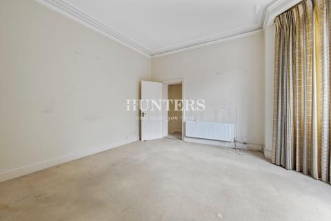 1 bedroom apartment for sale, Eton Avenue, London