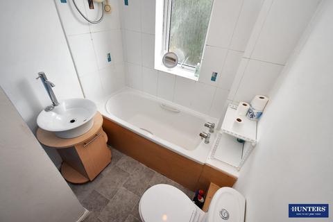 2 bedroom end of terrace house for sale, Oliver Street, Leicester