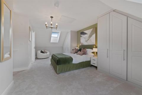 3 bedroom semi-detached house for sale, Heatherwood Road, Ascot