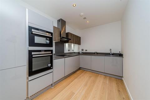 2 bedroom apartment to rent, Sequoia House, 18 Quebec Way, London, SE16