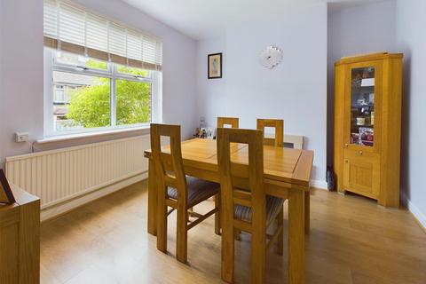 3 bedroom terraced house for sale, Nunsfield Road, Buxton