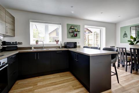 3 bedroom semi-detached house for sale, Ovins Rise, Haddenham CB6