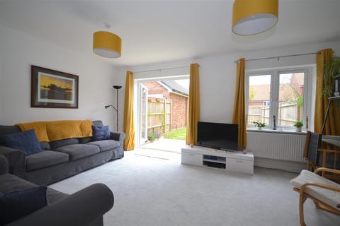 3 bedroom semi-detached house for sale, Parlour Way, Verwood