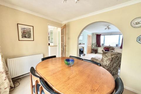 4 bedroom detached house for sale, Hen Parc Avenue, Upper Killay, Swansea