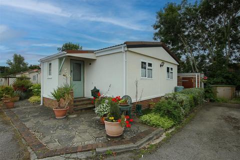 2 bedroom mobile home for sale, Elm Court Park, Chelmsford Road, Blackmore