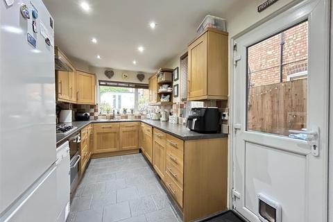 3 bedroom terraced house for sale, Stuart Street, Dunstable