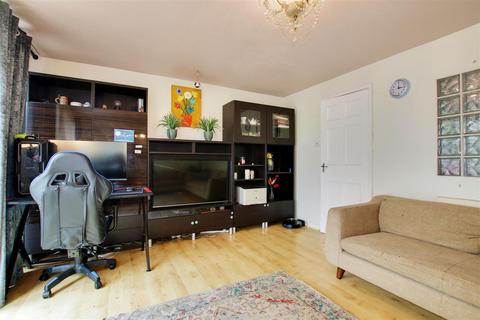 3 bedroom end of terrace house for sale, Granby Park Road, Cheshunt