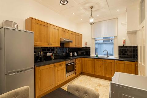 3 bedroom apartment to rent, Thirleby Road, Victoria, SW1P