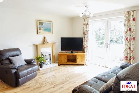 75 Challenger Drive, Sprotbrough, Doncaster, DN5 7RY