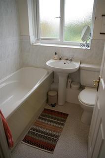 2 bedroom flat to rent, Chaucer Close, Gateshead, NE8 3NG