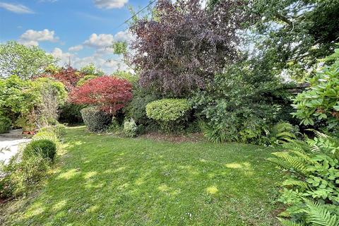 4 bedroom detached bungalow for sale, Park View, Truro