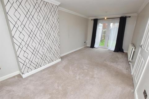 3 bedroom semi-detached house for sale, Collingwood Crescent, Grimsby DN34