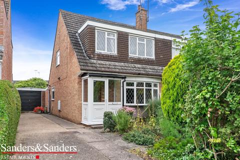 3 bedroom semi-detached house for sale, Newport Drive, Alcester, B49