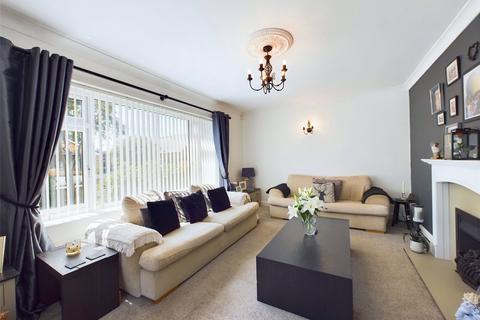 5 bedroom detached house for sale, Laurold Avenue, Hatfield Woodhouse, Doncaster, South Yorkshire, DN7