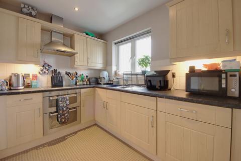 2 bedroom apartment for sale, Rockwell Court, Watford, WD18